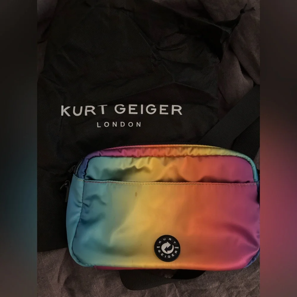 Kurt Geiger London Rainbow Crossbody - Picture 3 of 4